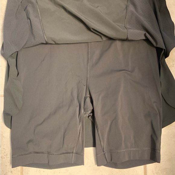 Lululemon | Nulux Running Dress 8” | Sz 8 - Picture 6 of 9